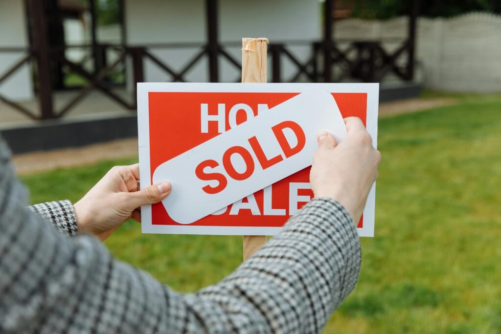 How Much Will You Pay in Fees When Selling Your Home in Canada?